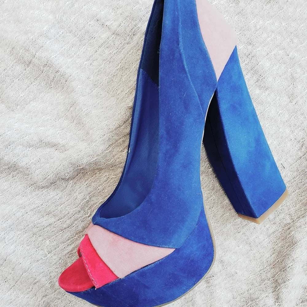 NWT! Bamboo Platform Heel